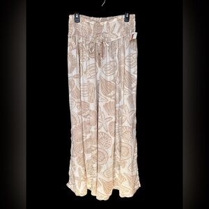 True Destinations Beige Seashell Print Swim Coverup Wide Leg Pants